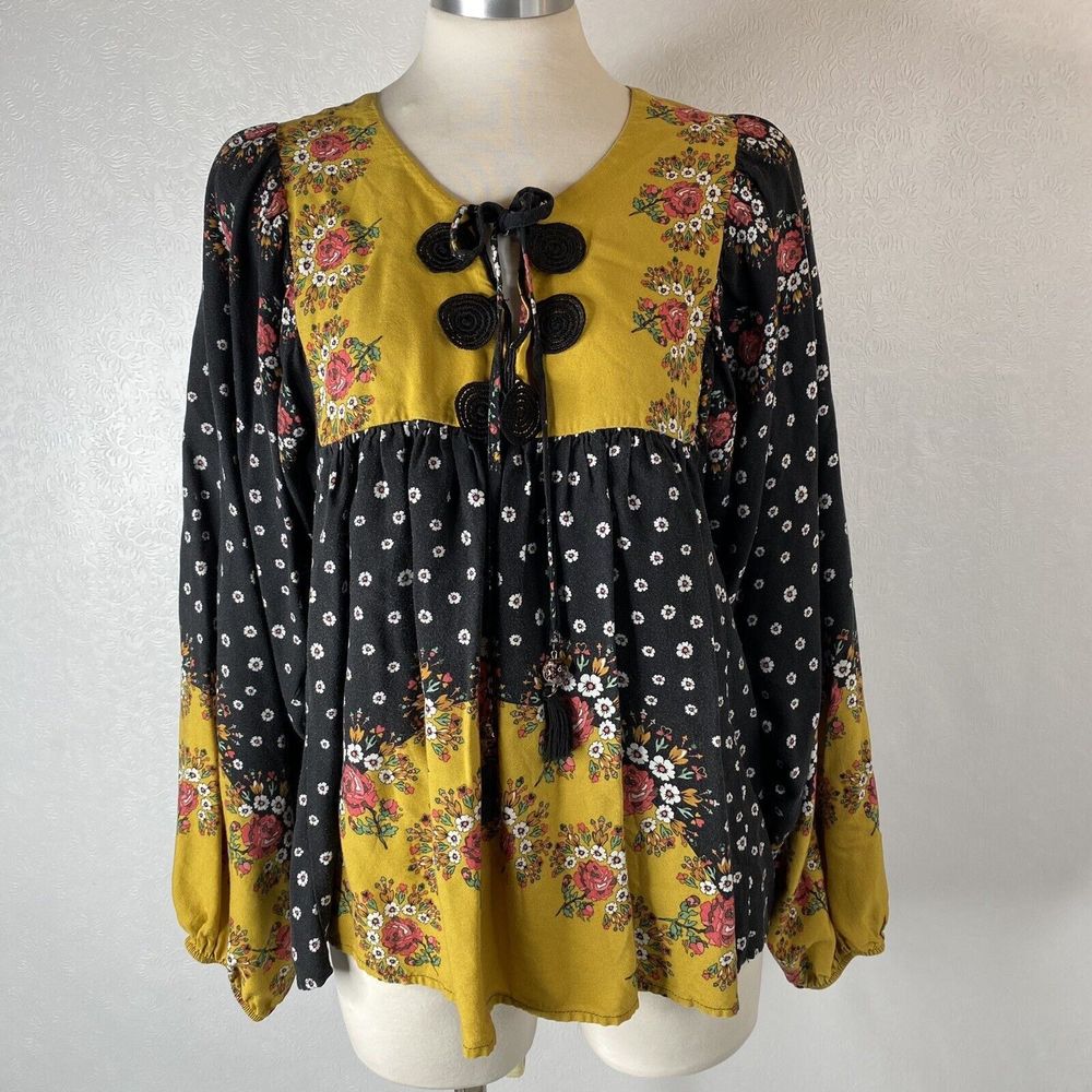 Farm Rio Sz M Intarsia Yellow Black Floral Blouse